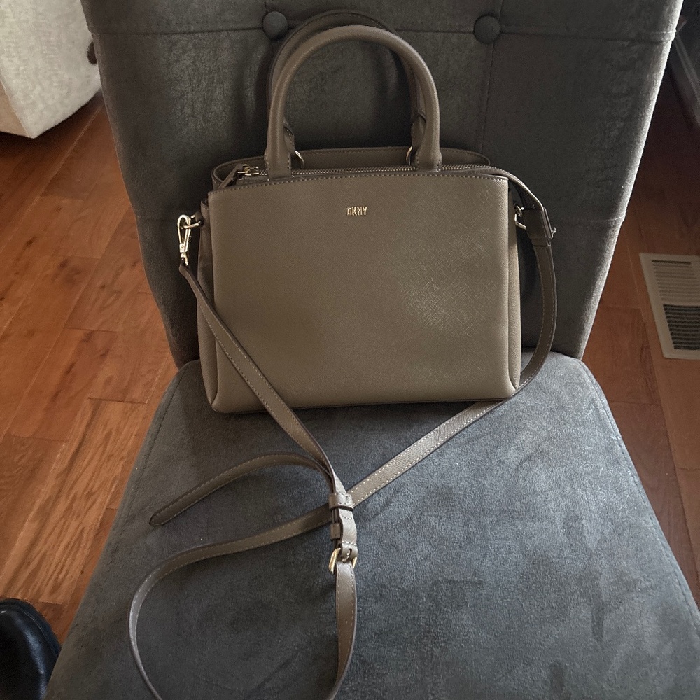 DKNY Small Paige Taupe Leather Satchel Crossbody Handbag KS6